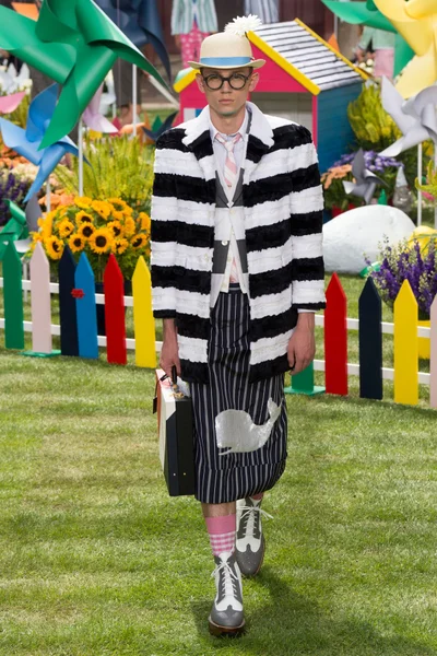 Look 37